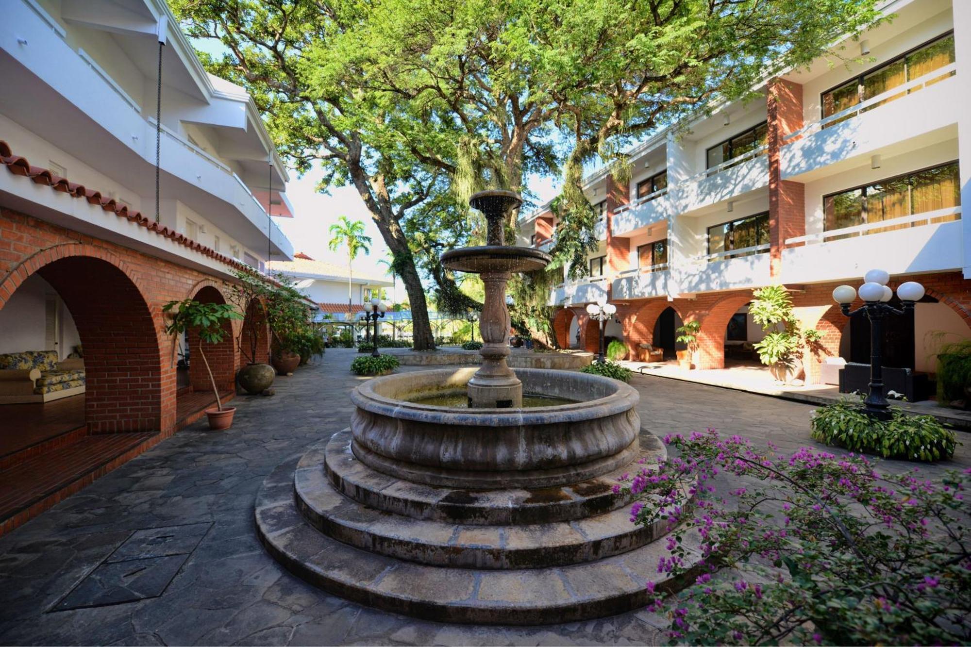 Los Tajibos, Santa Cruz De La Sierra, A Tribute Portfolio Hotel Luaran gambar